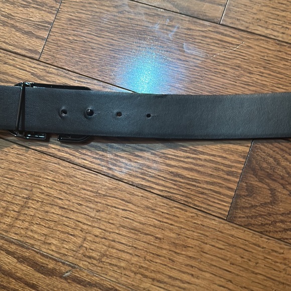 Valentino Garavani belt - Picture 12 of 17